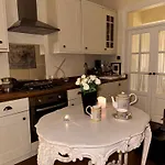 Luxury Classical Home In Central London